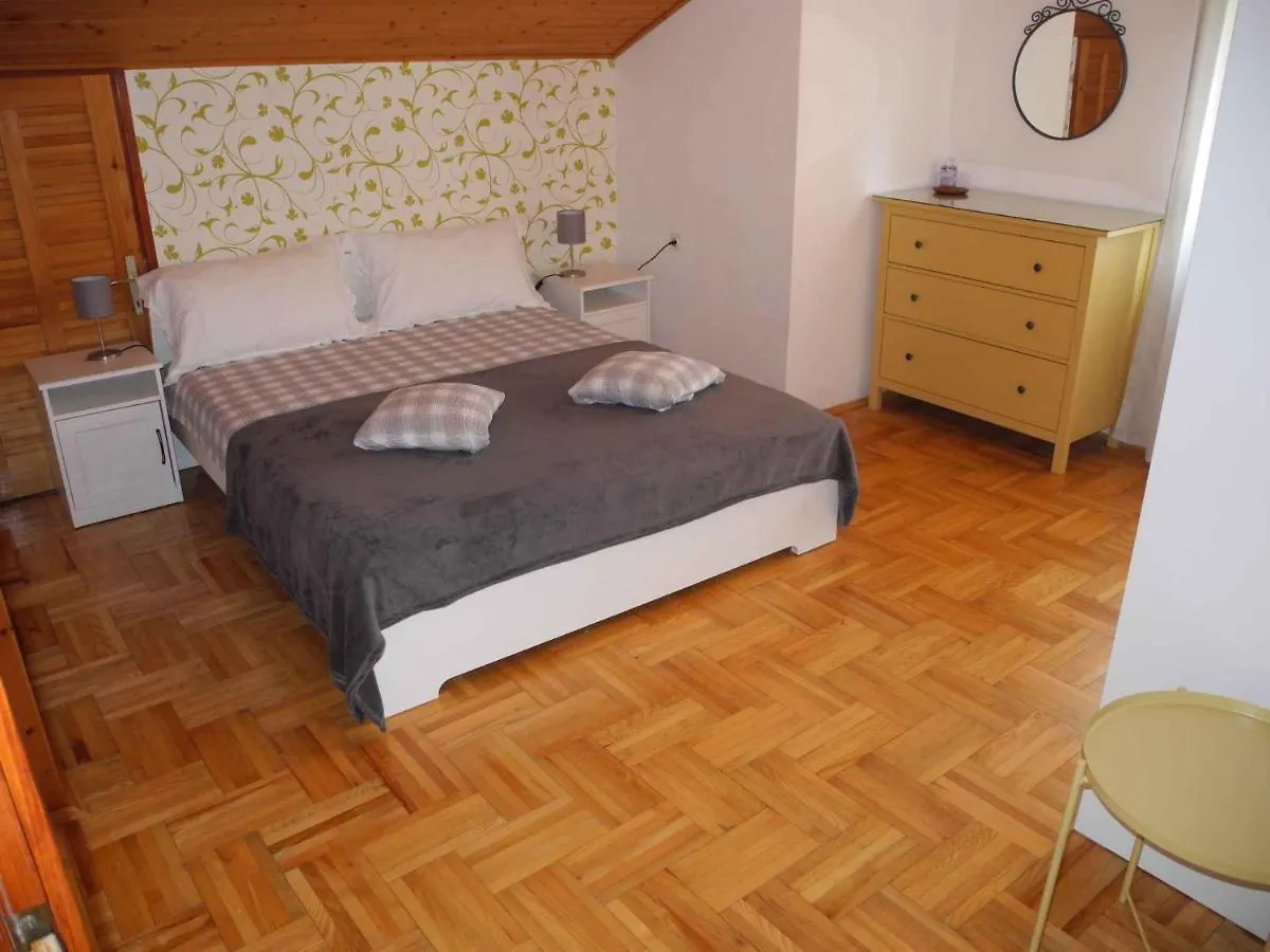 Apartment In Crikvenica 13837